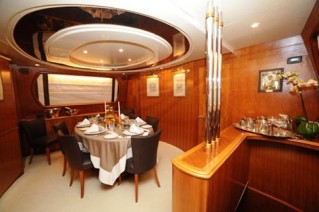 Pouaro -  Dining